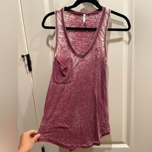 Z Supply tank top in weathered maroon